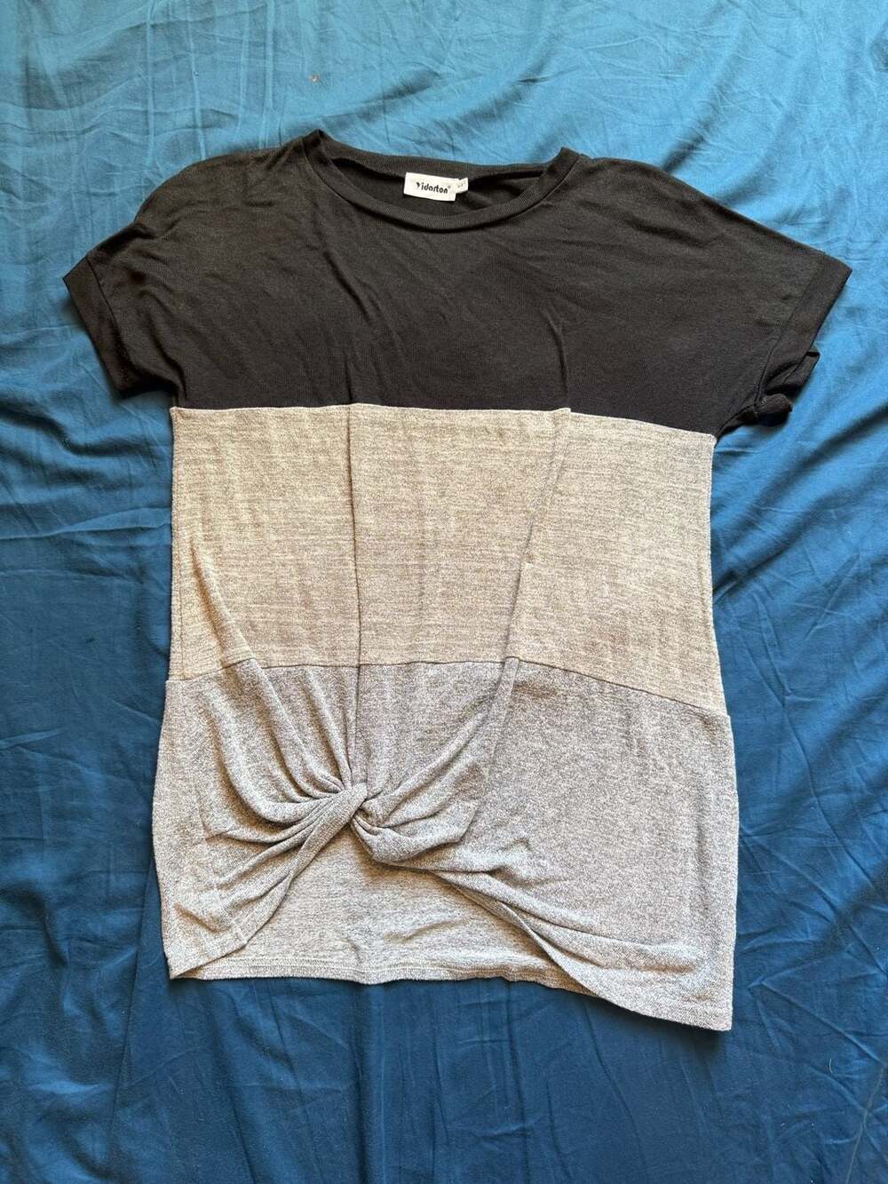 Yidarton Womens Colorblock Short Sleeve Twist Knot Hem T-Shirt Size L